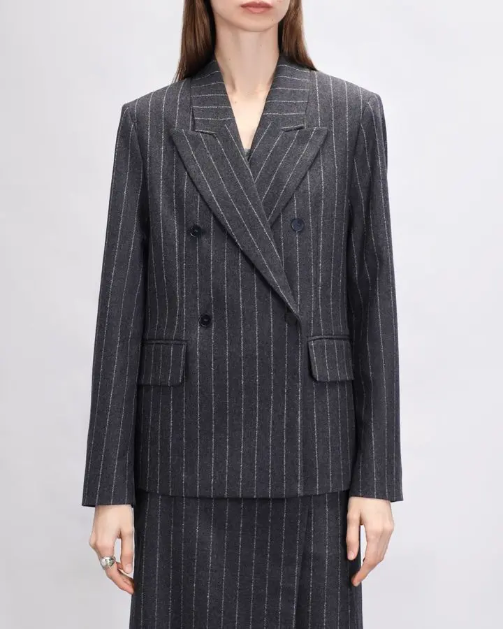 Пиджак шерстяной