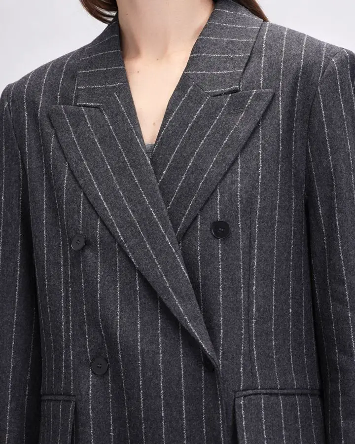 Пиджак шерстяной