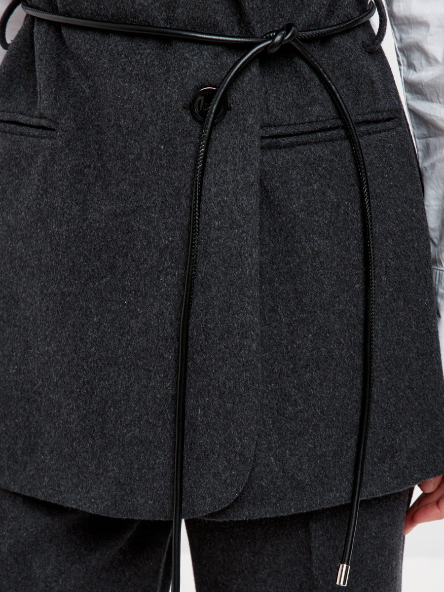 Жилет шерстяной