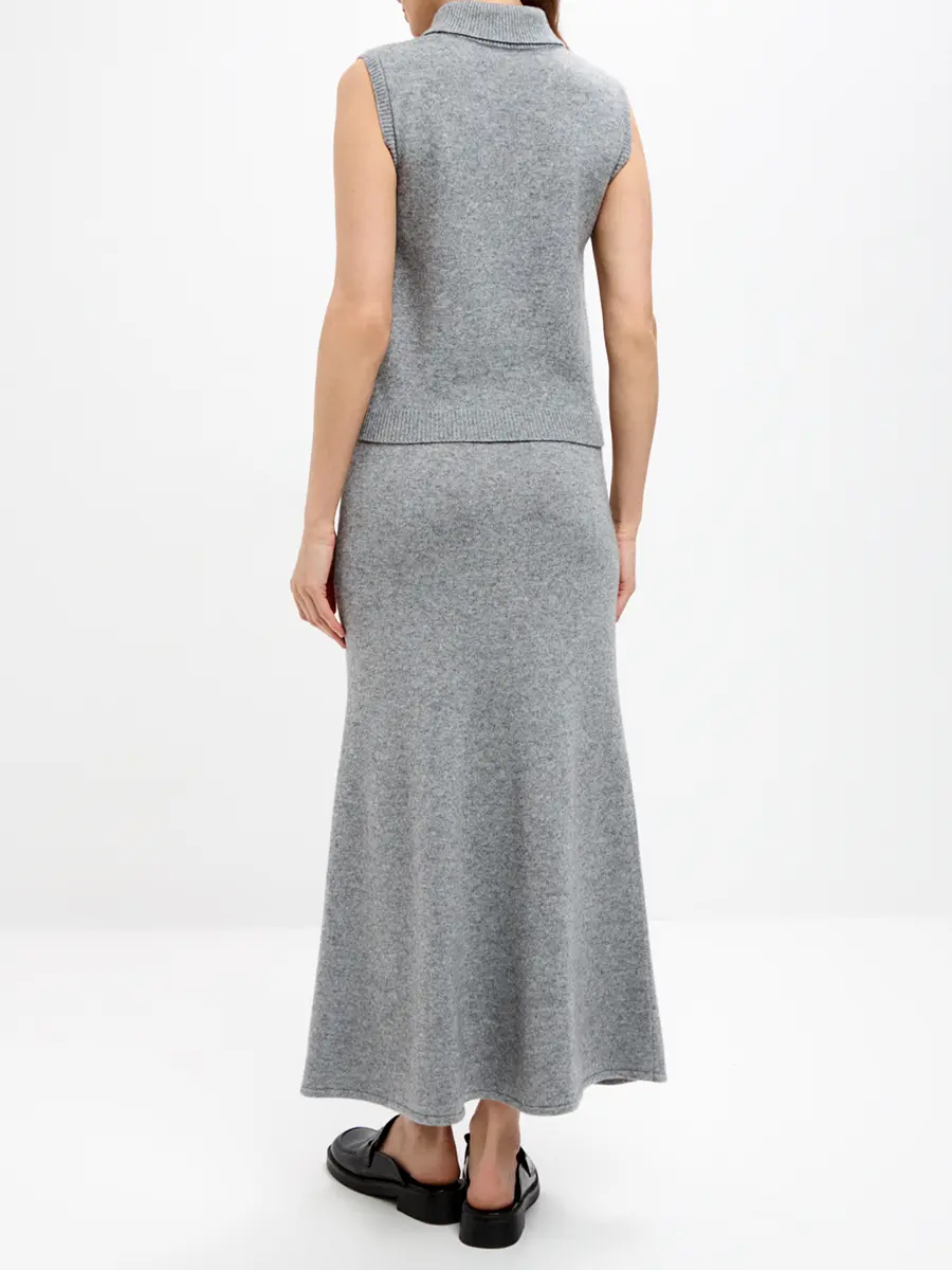 Жилет из вискозы