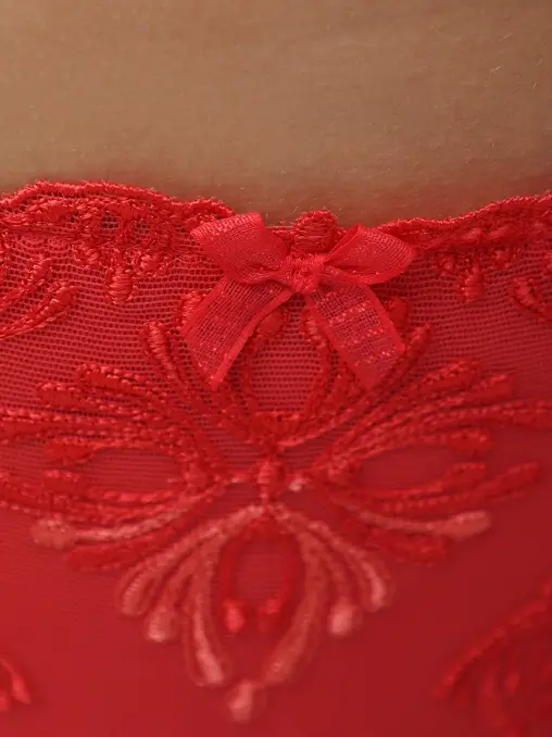 Трусы-стринг из сетки CHANTELLE