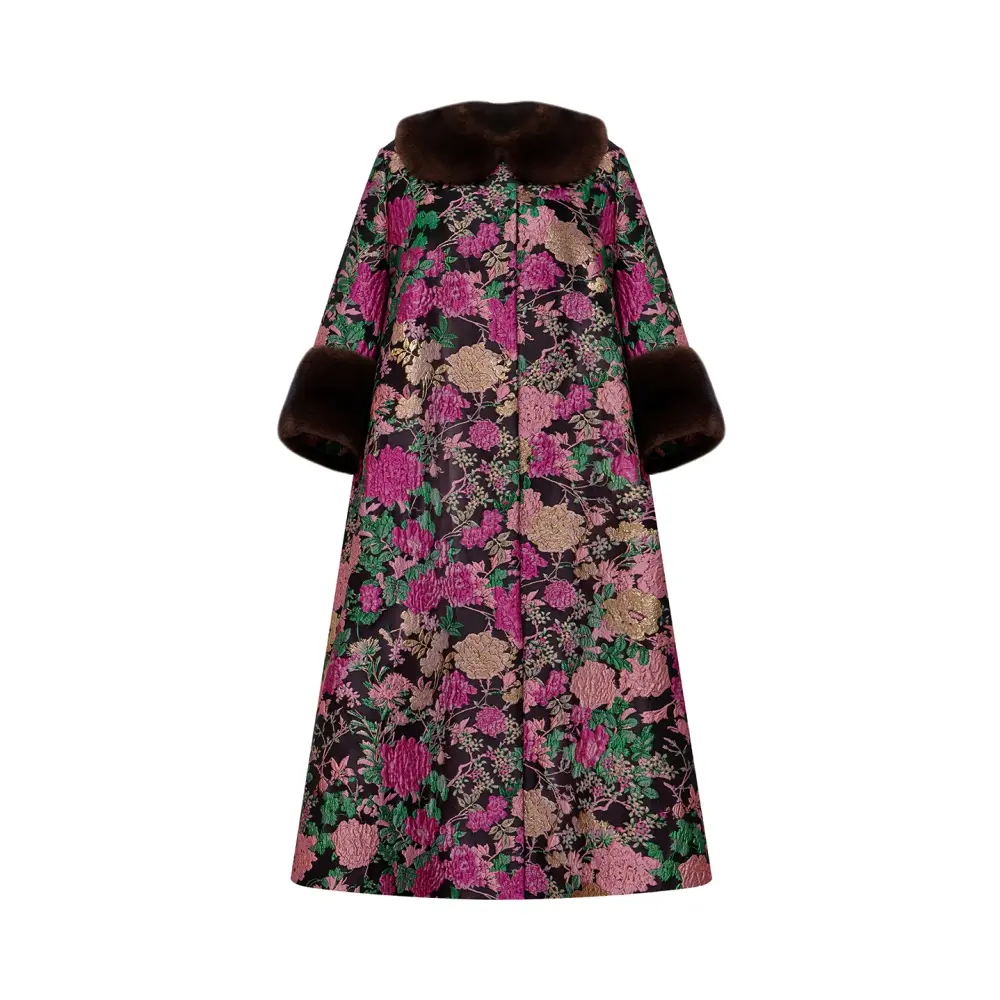 Комплект из жаккарда с мехом норки