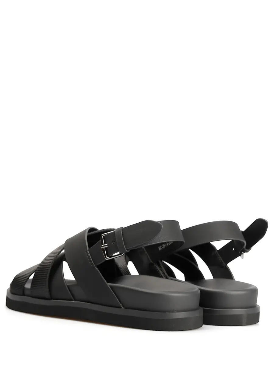 Сандалии однотонные