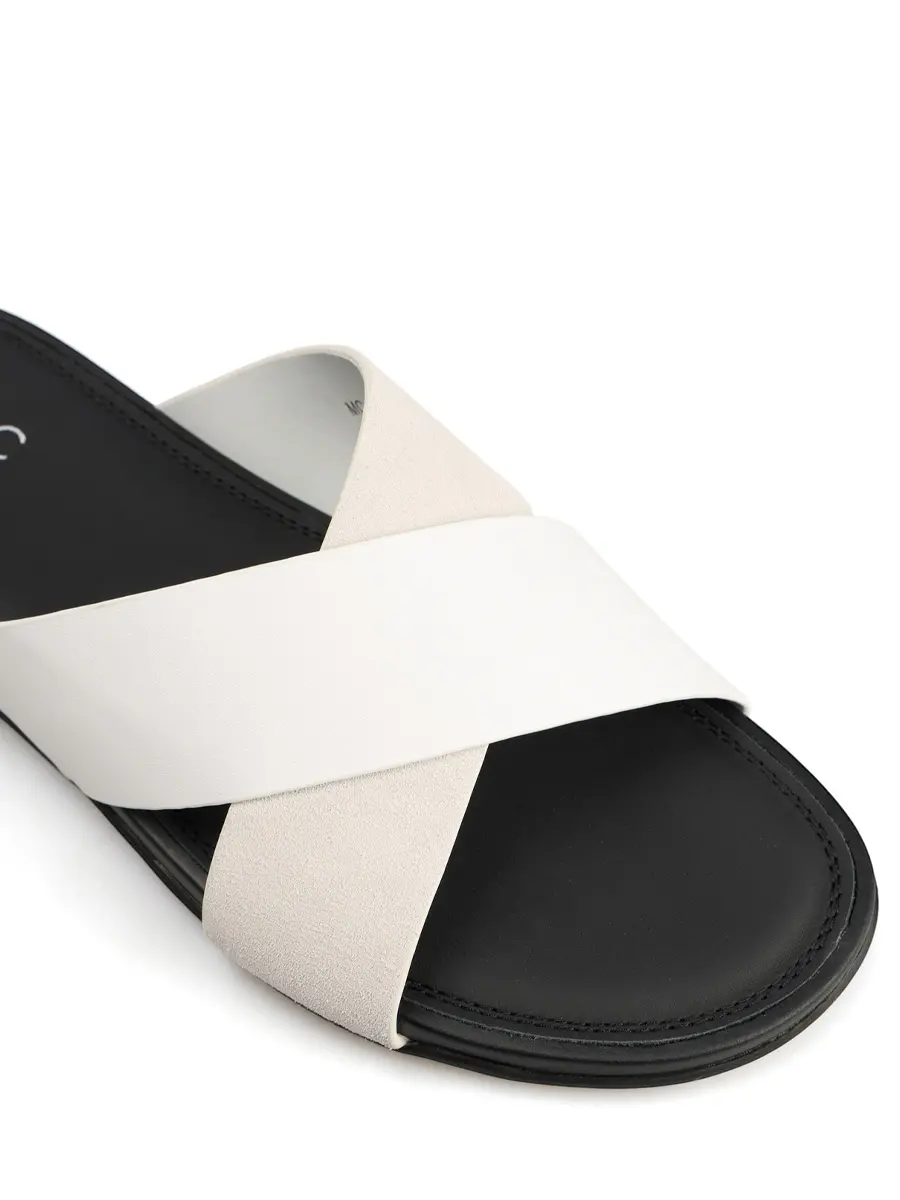 Шлепанцы кожаные