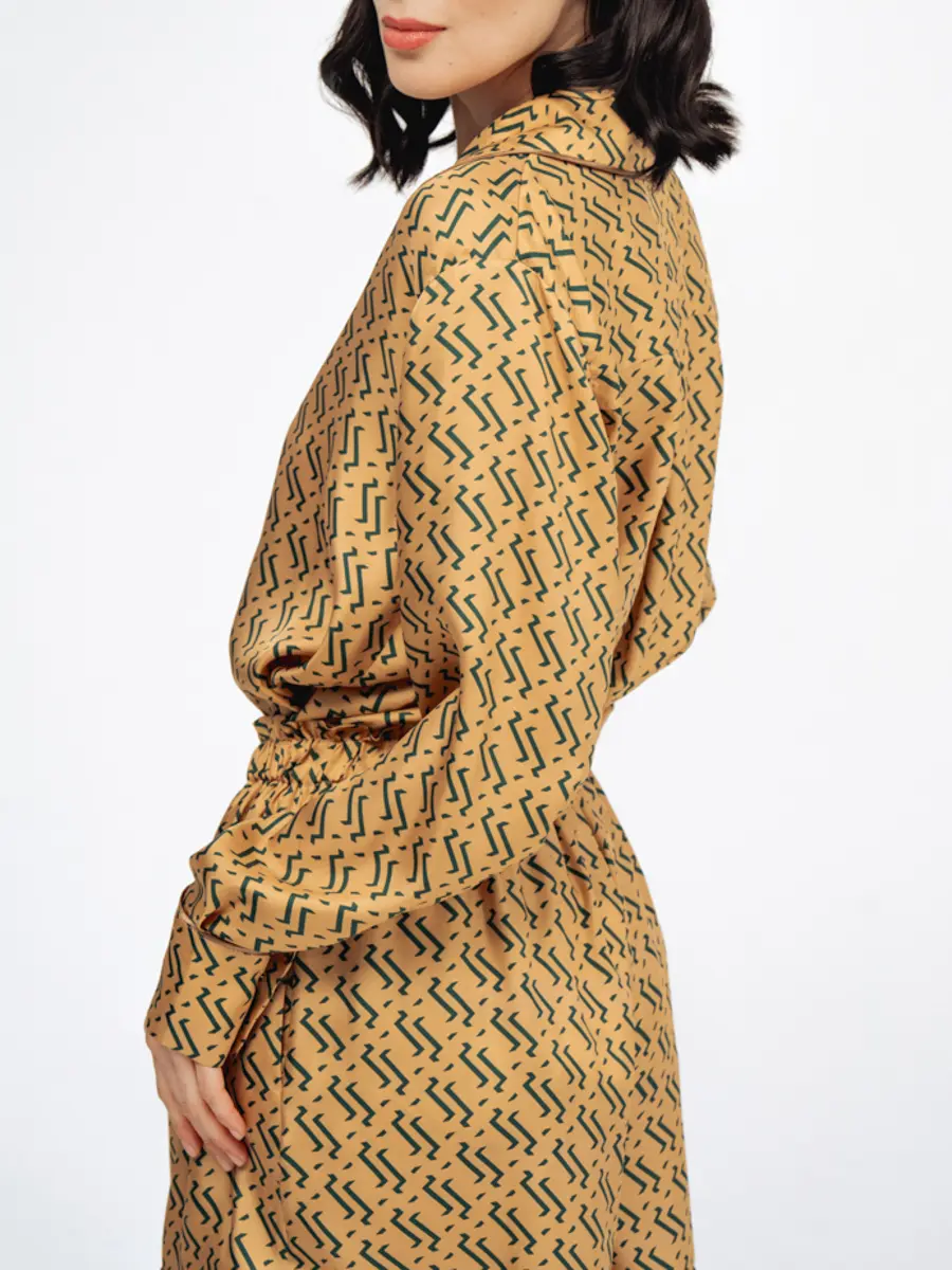 Блуза шелковая