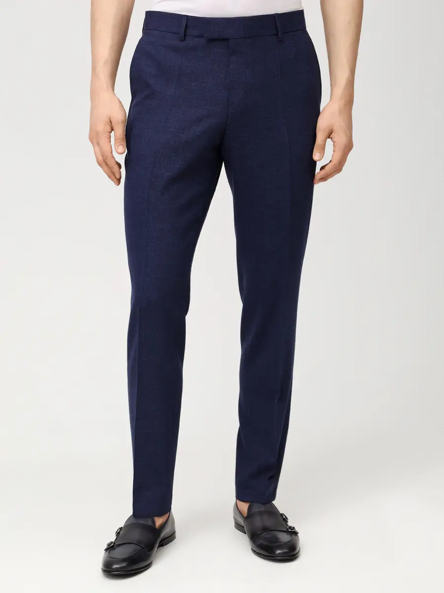 Костюм однотонный