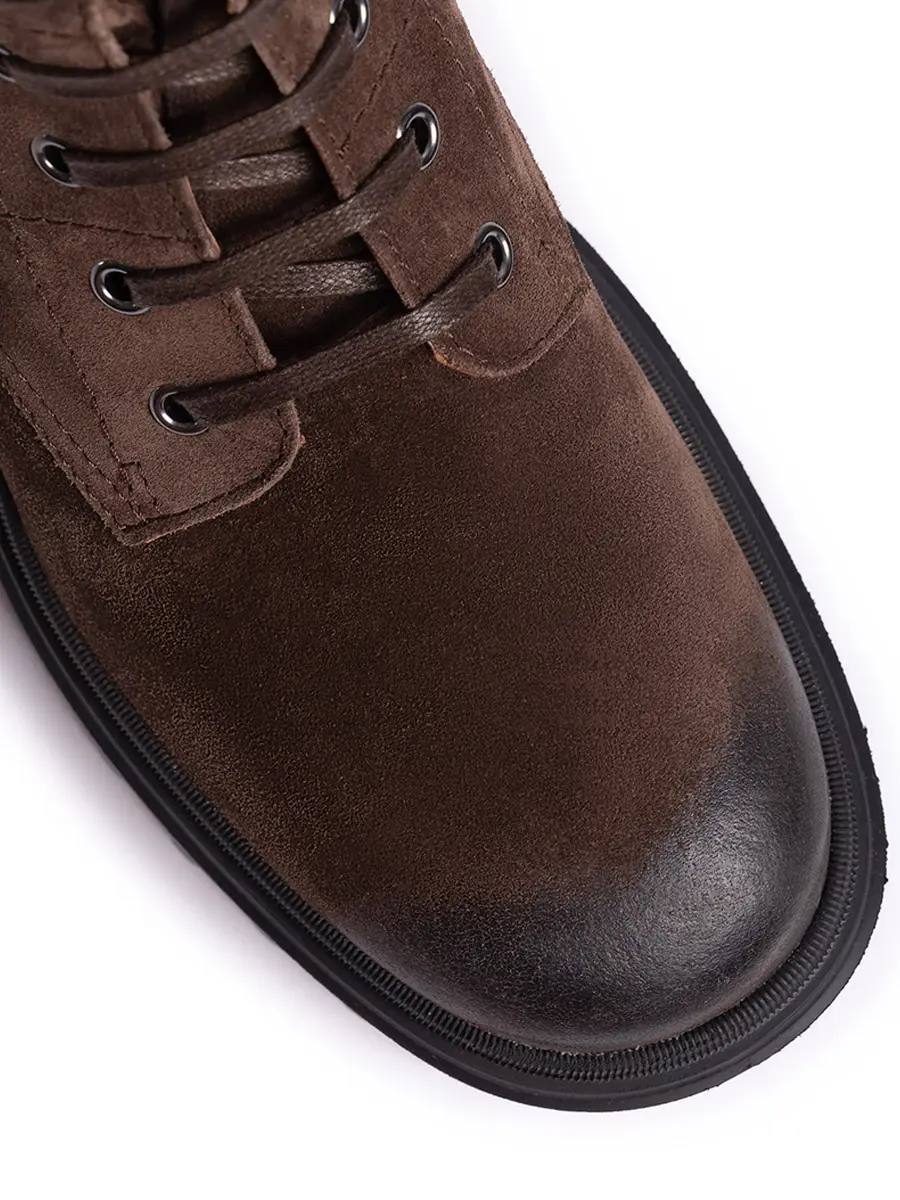 Ботинки замшевые