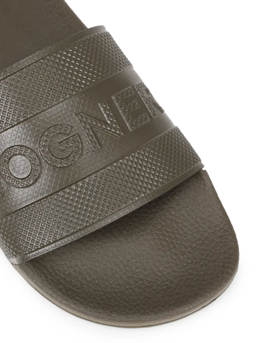 Шлепанцы резиновые