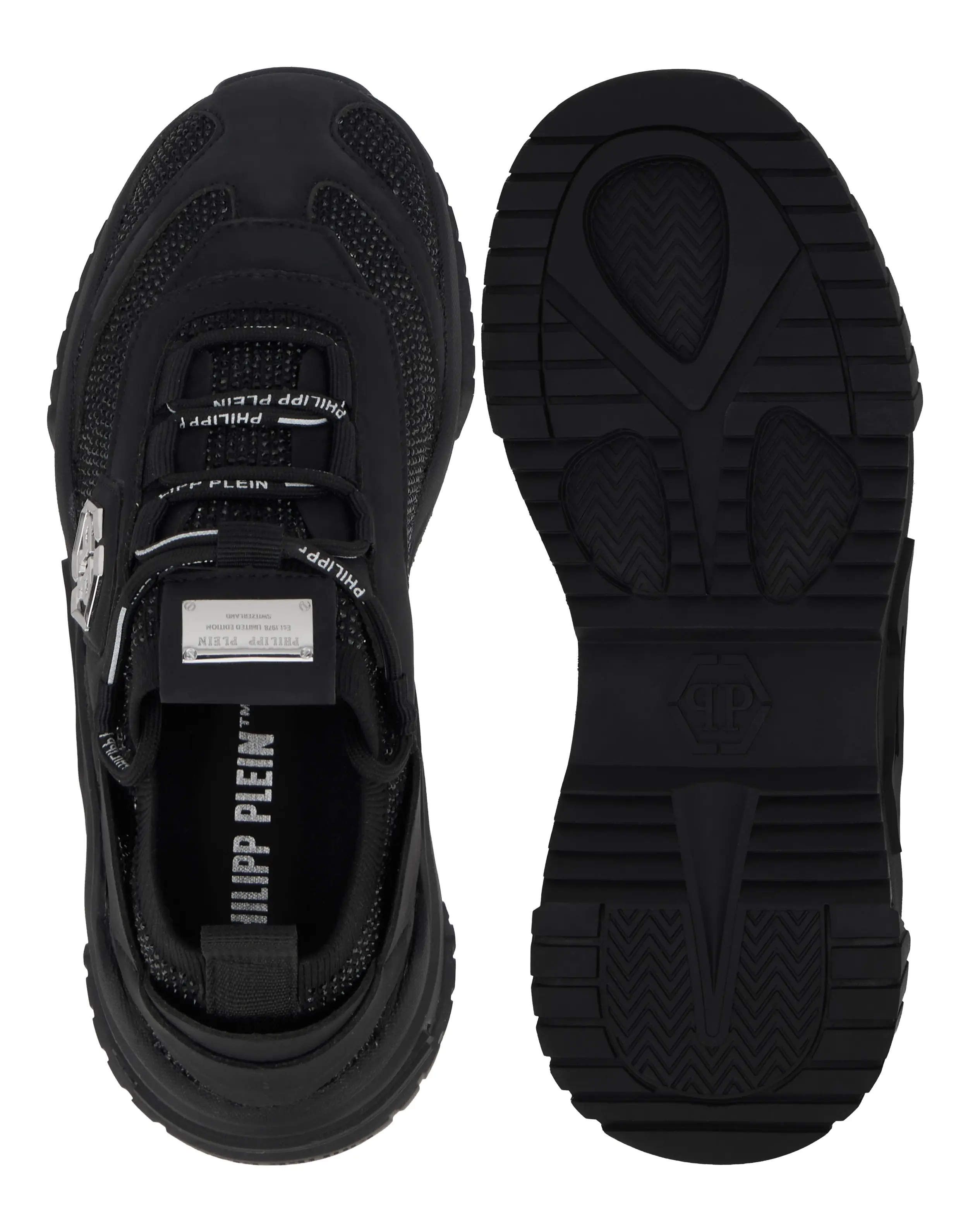 Кроссовки со стразами