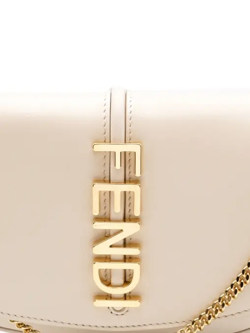 Сумка кожаная FENDI