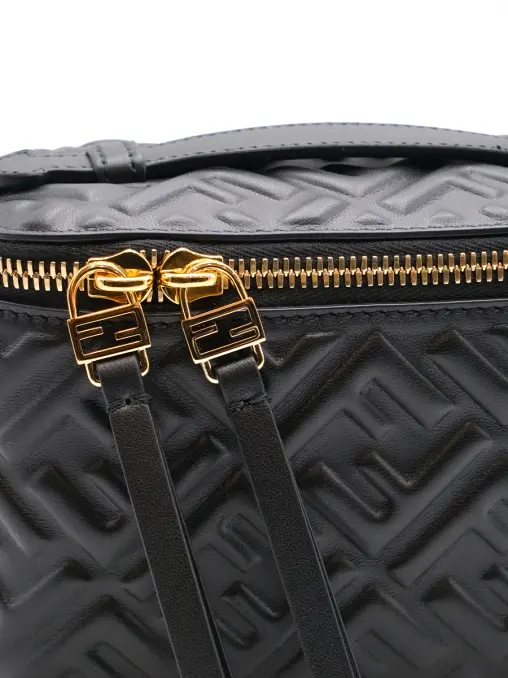 Сумка кожаная FENDI