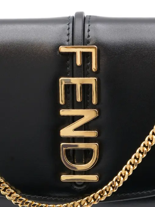 Сумка кожаная FENDI