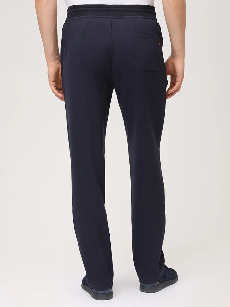 Костюм однотонный