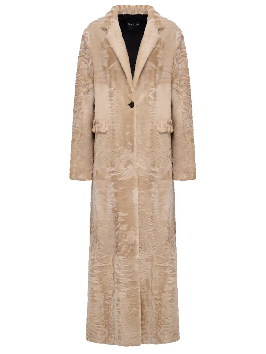 Пальто из каракуля