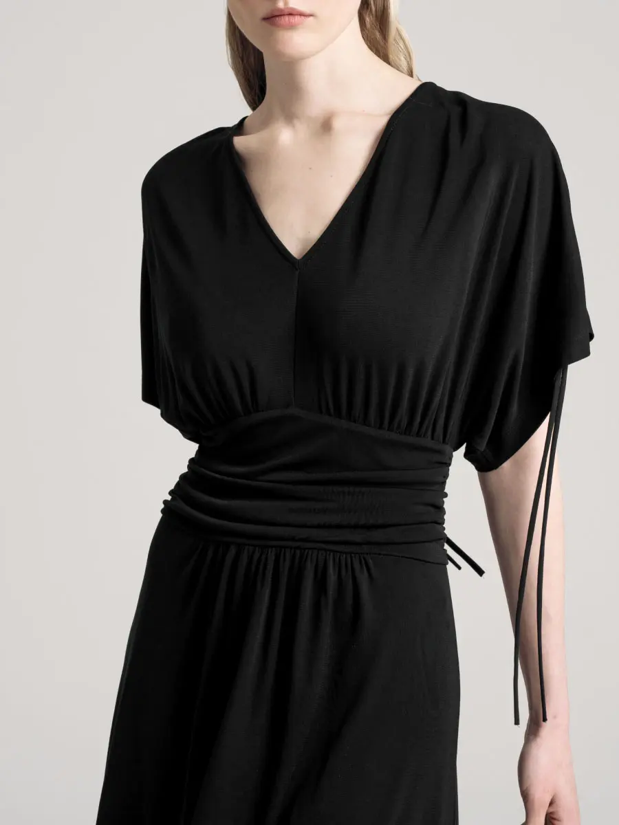 Платье из вискозы