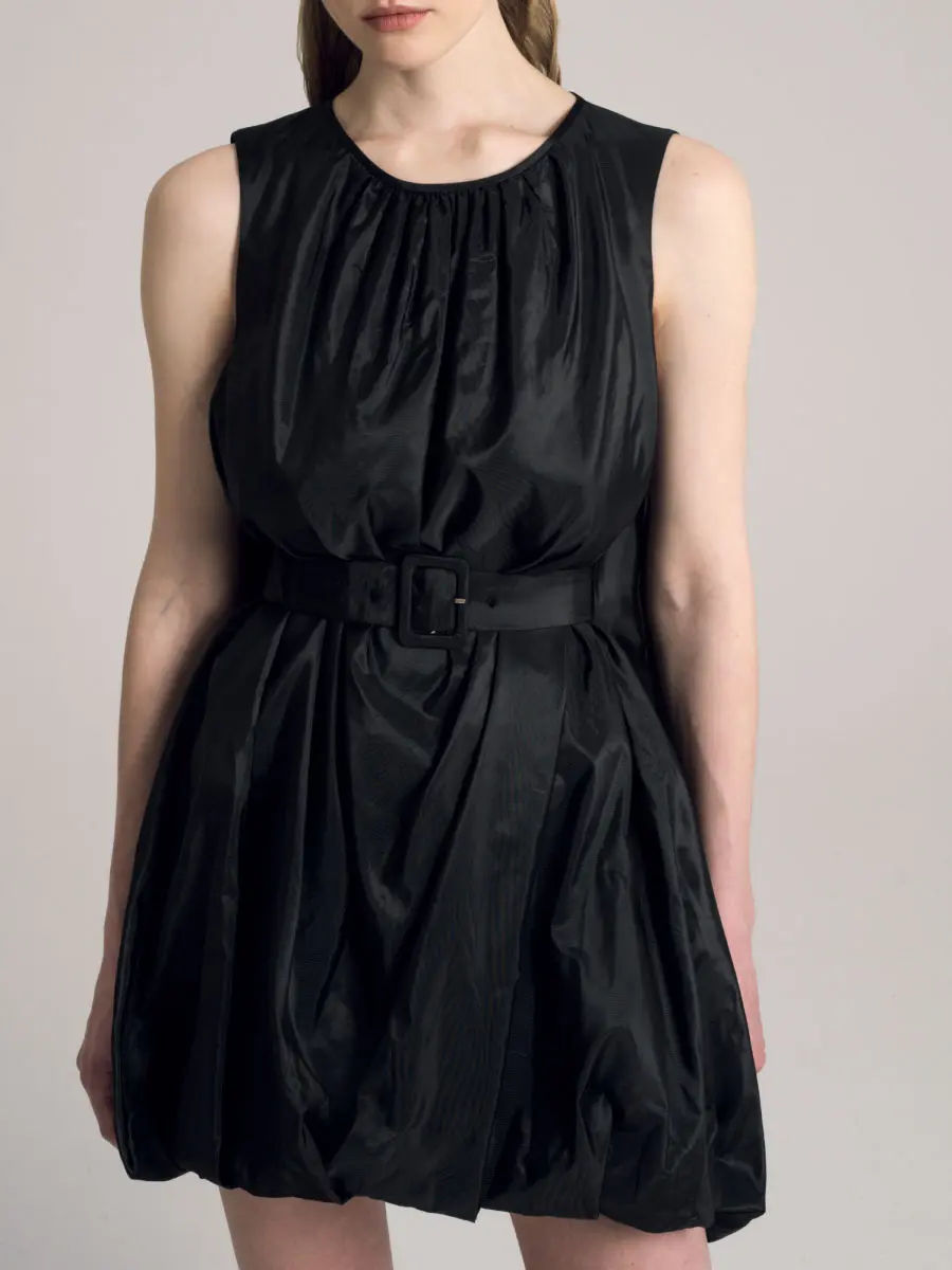 Платье однотонное