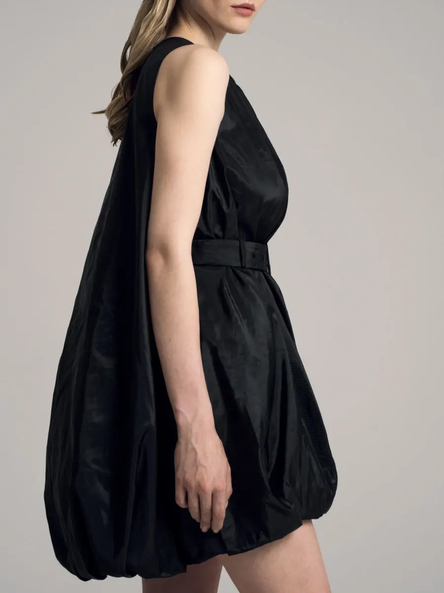 Платье однотонное