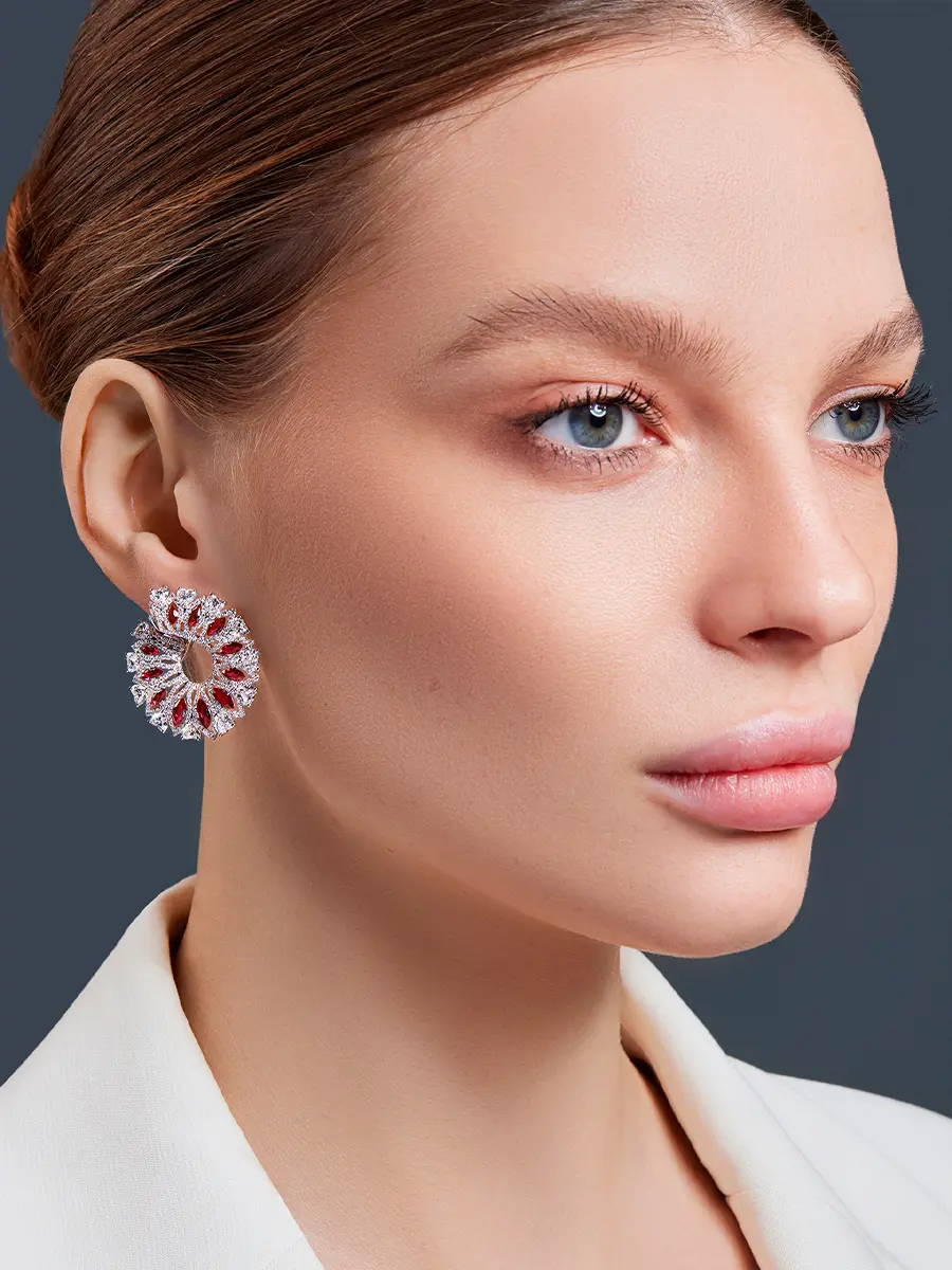 Серьги с рубинами и  бриллиантами