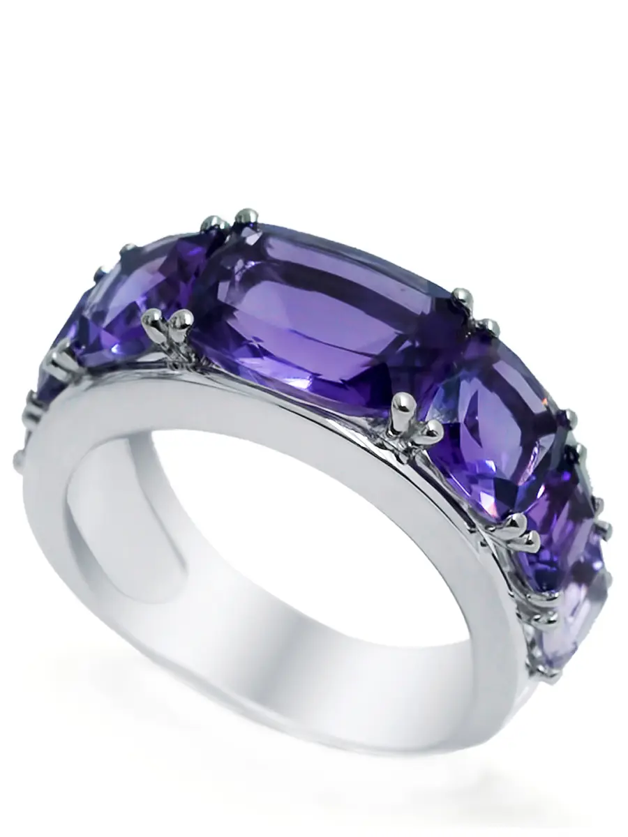 Кольцо из белого золота с аметистами