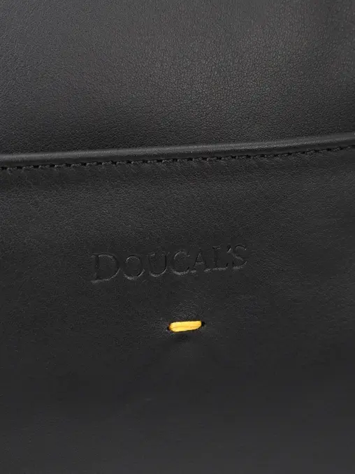 Сумка кожаная DOUCAL`S