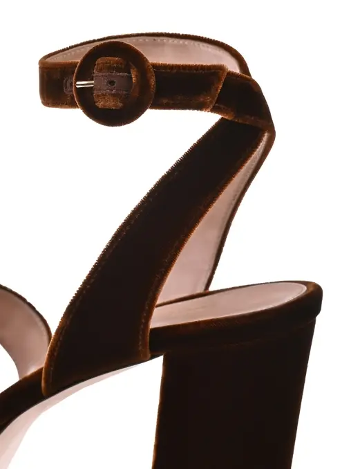 Босоножки бархатные GIANVITO ROSSI