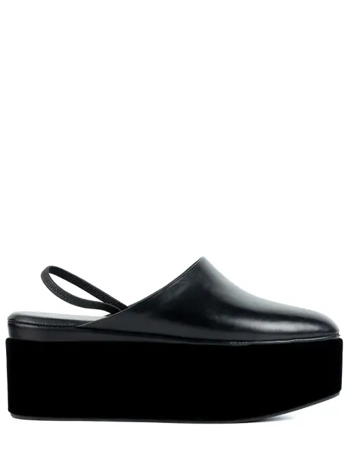 Сабо кожаные FENDI