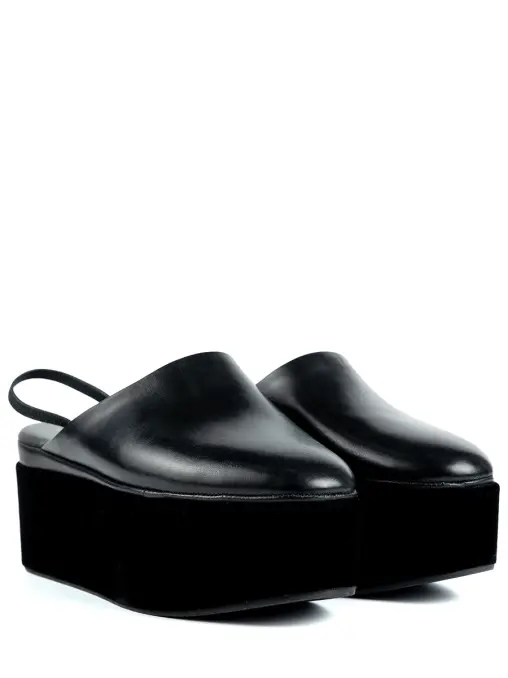 Сабо кожаные FENDI