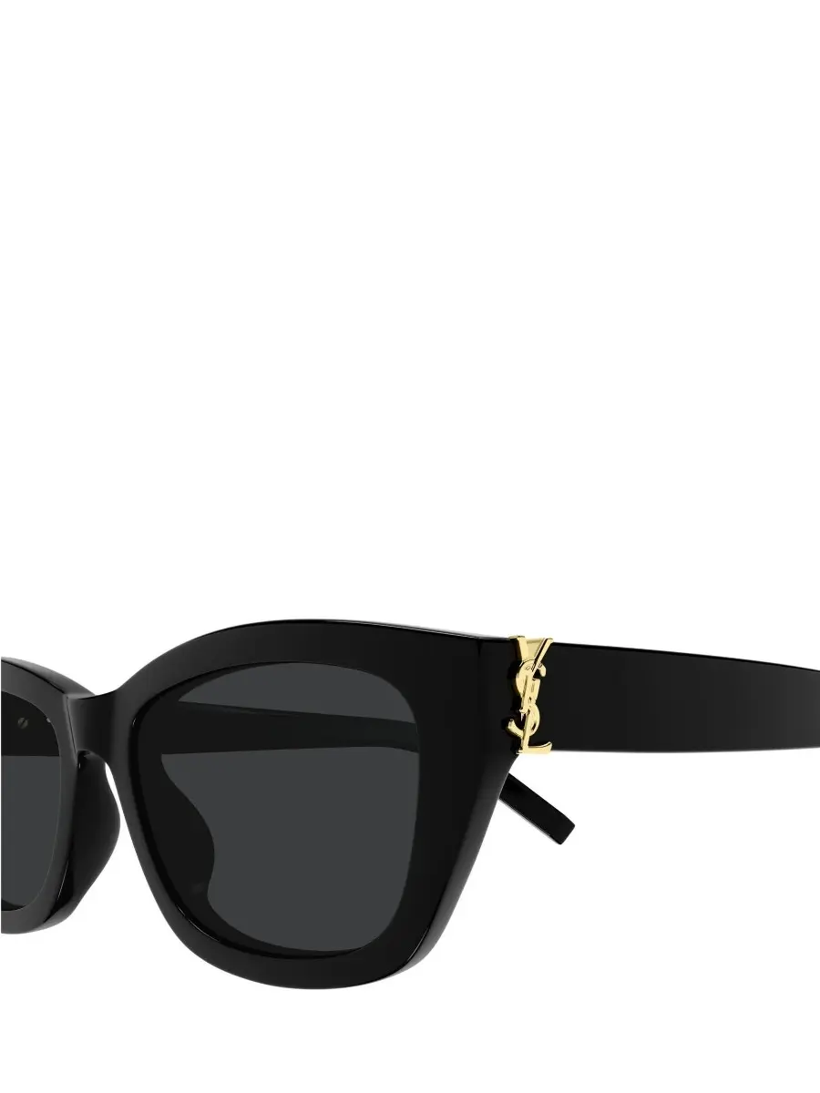 Очки солнцезащитные