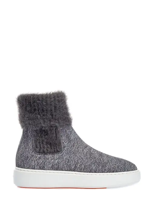 Челси SANTONI