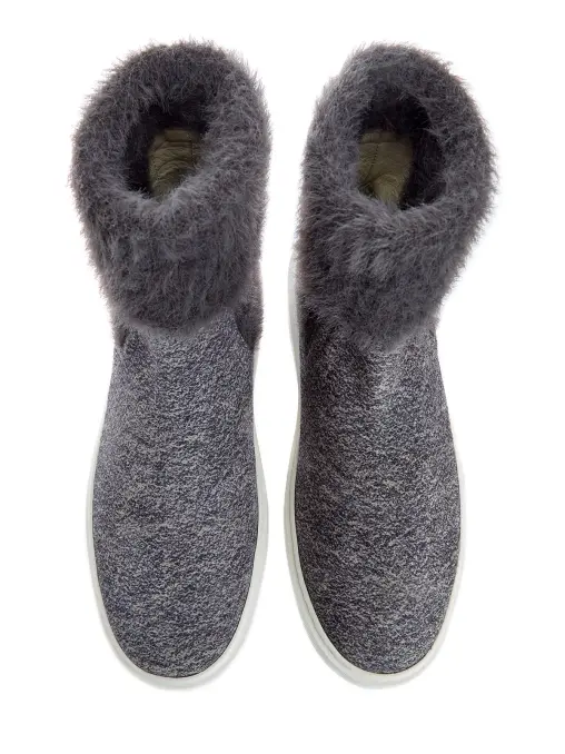 Челси SANTONI