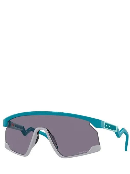 Очки солнцезащитные OAKLEY