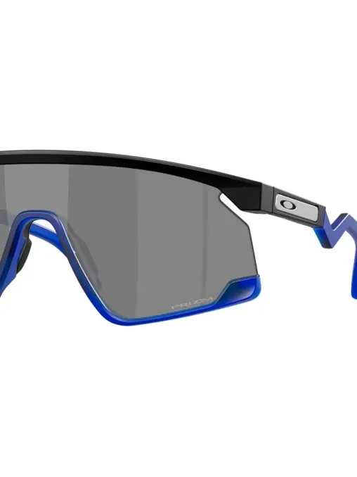 Очки солнцезащитные OAKLEY