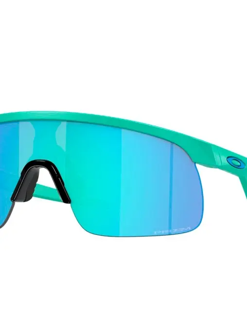 Очки солнцезащитные OAKLEY