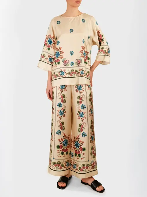 Костюм шелковый WEEKEND MAX MARA