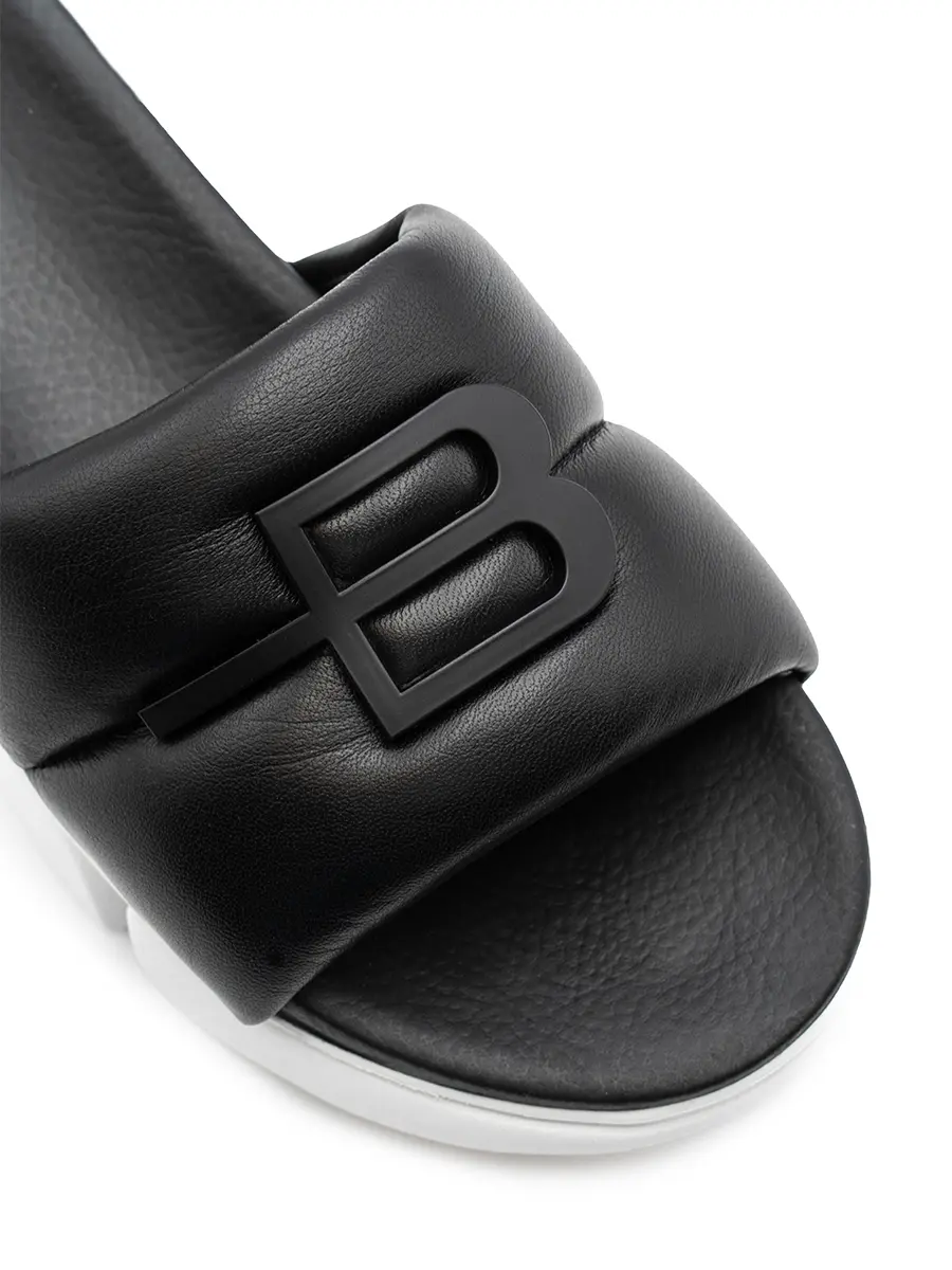 Шлепанцы кожаные