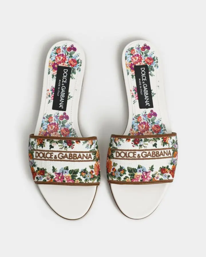 Сандалии