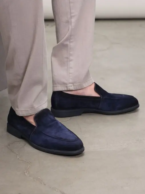 Лоферы замшевые SANTONI
