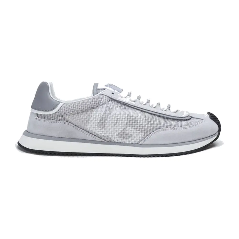 Кроссовки
