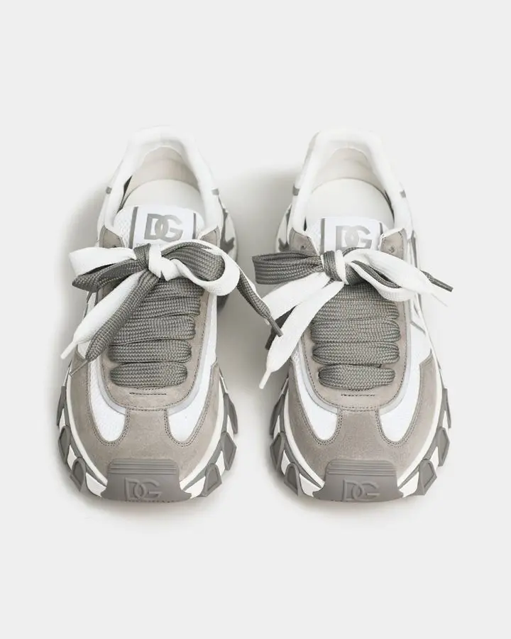 Кроссовки