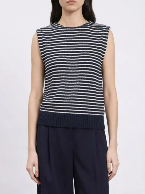 Топ WEEKEND MAX MARA