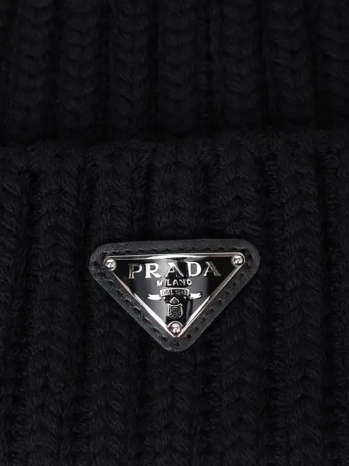 Шапка шерстяная PRADA