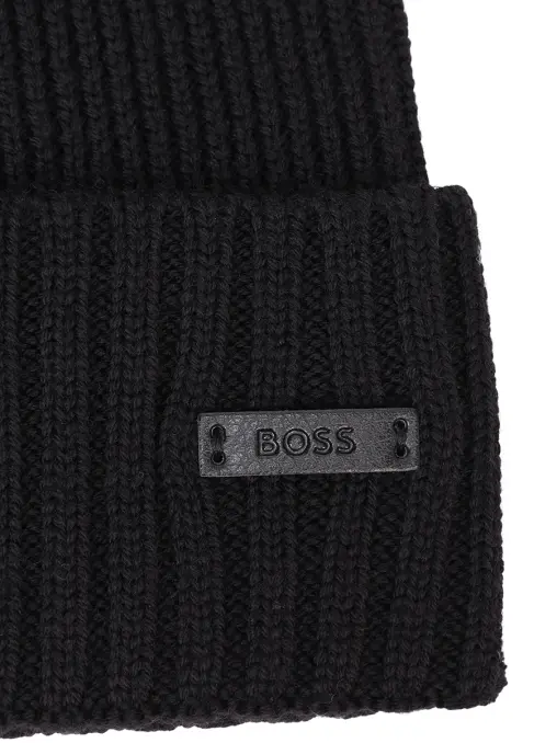 Шапка шерстяная BOSS