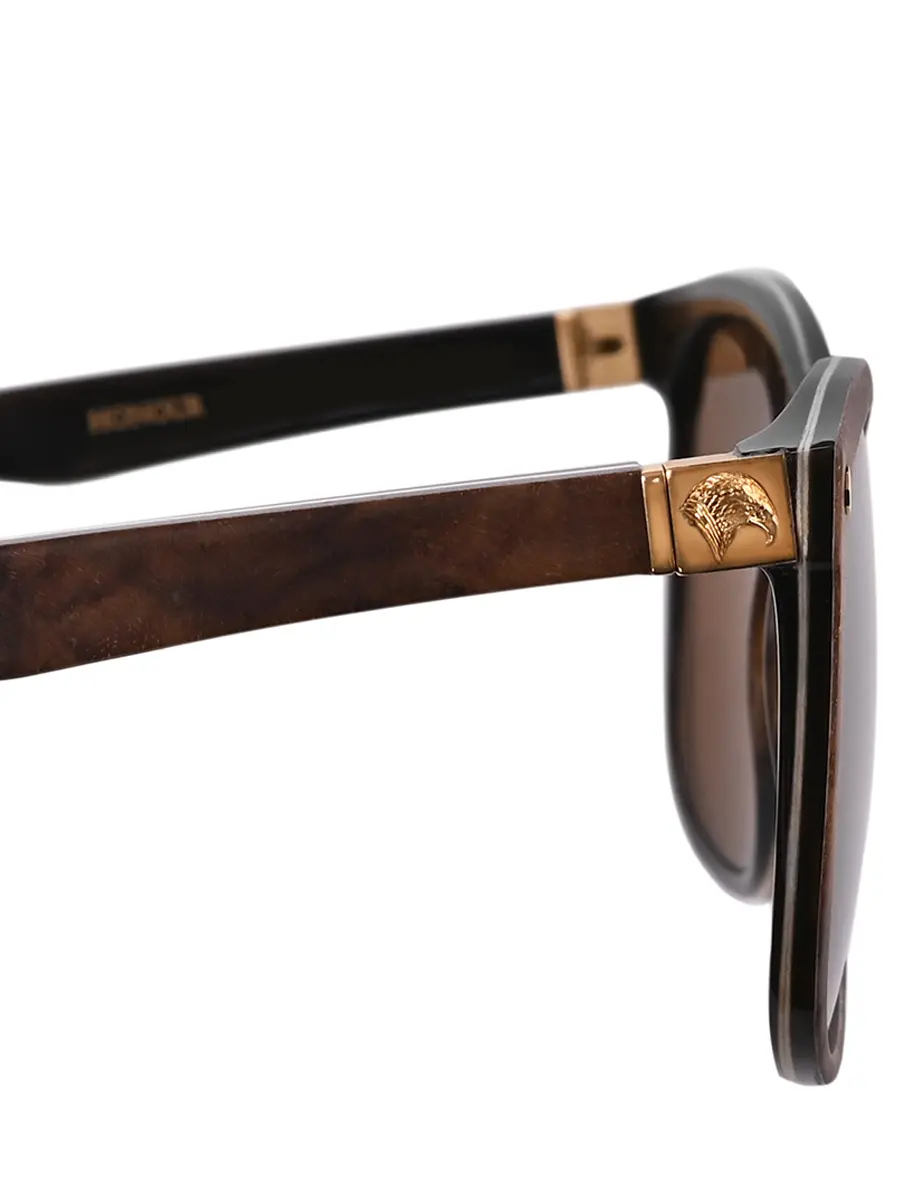 Очки солнцезащитные