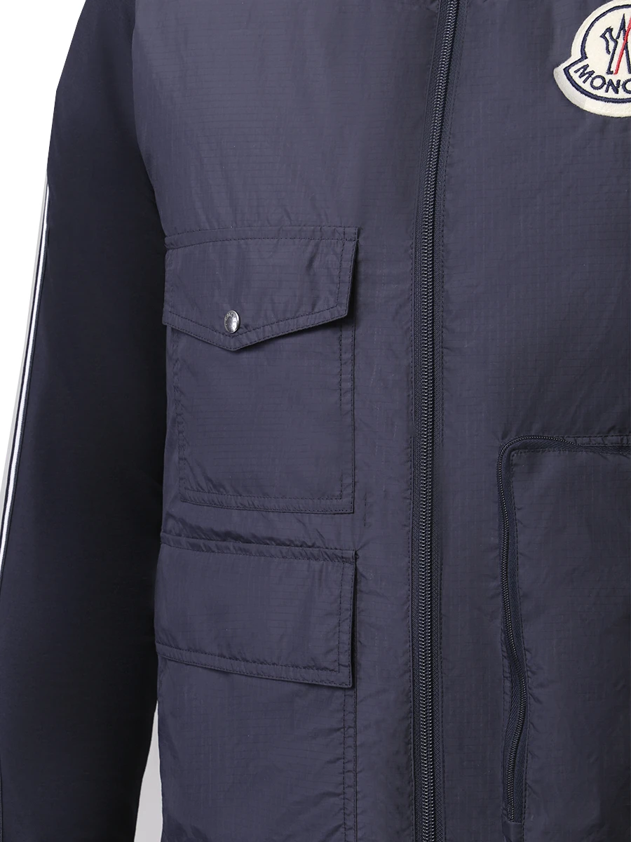 Жилет с накладными карманами