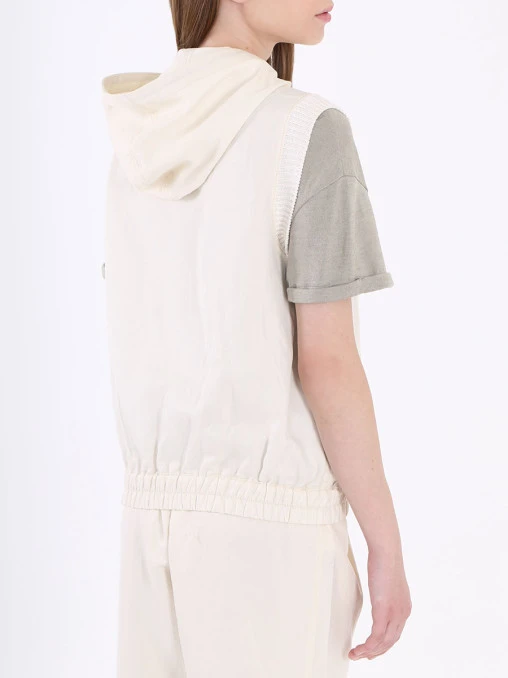 Костюм в спортивном стиле EREDA