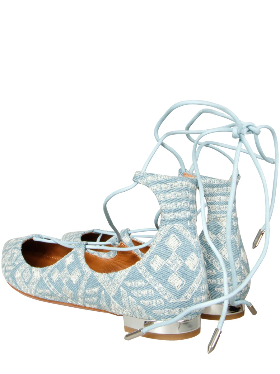 Балетки на шнуровке