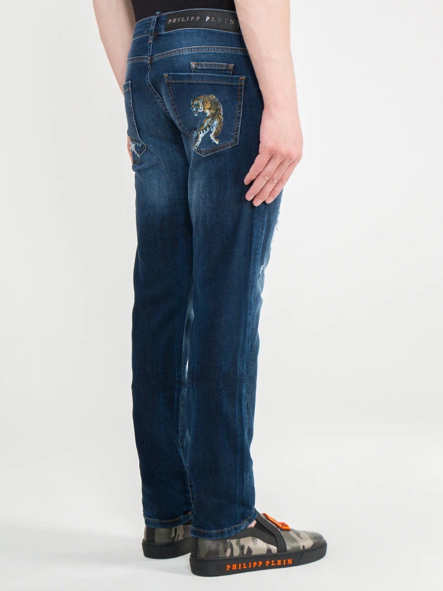 Зауженные джинсы с цепочкой