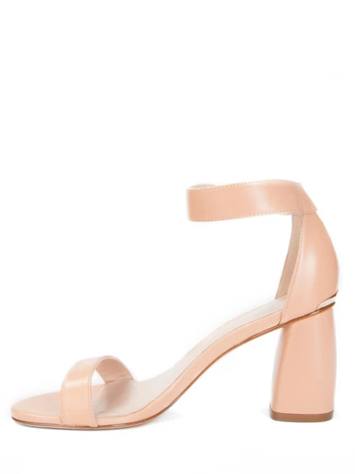 Кожаные босоножки