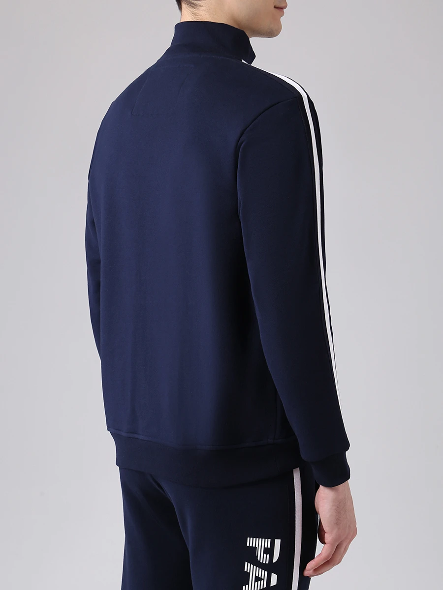 Костюм спортивный