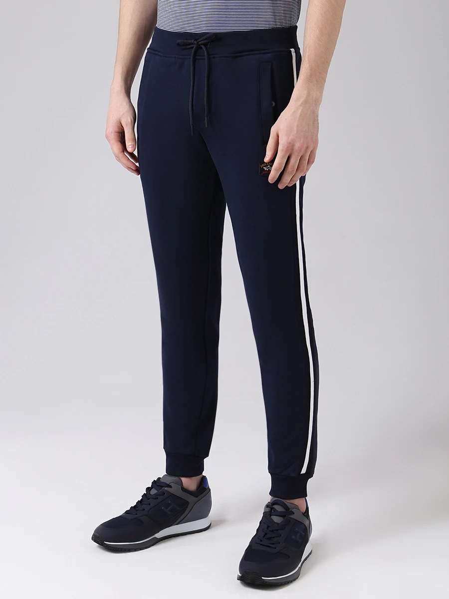 Костюм спортивный